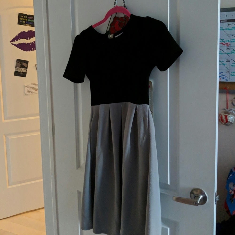 LuLaRoe Amelia